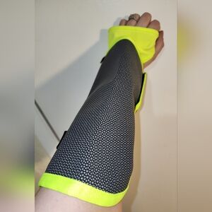 Hex Armor with Super Fabric 9" Arm Guard AG100095 size 9/ Level Cut Resistance